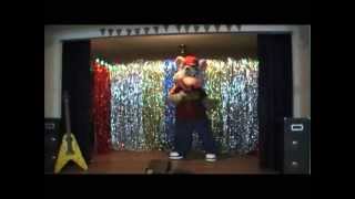 Cheesevention X - Chuck E Performs Party Rock