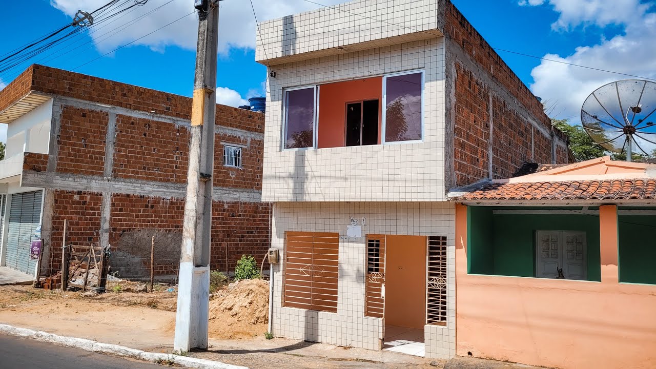 PRÉDIO Á VENDA EM SURUBIM COM ÓTIMO PREÇO!