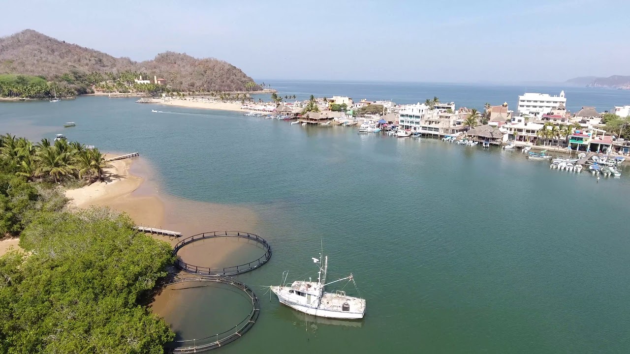 5 7 2018 DRONE BARRA DE NAVIDAD LAGOON 4K YouTube