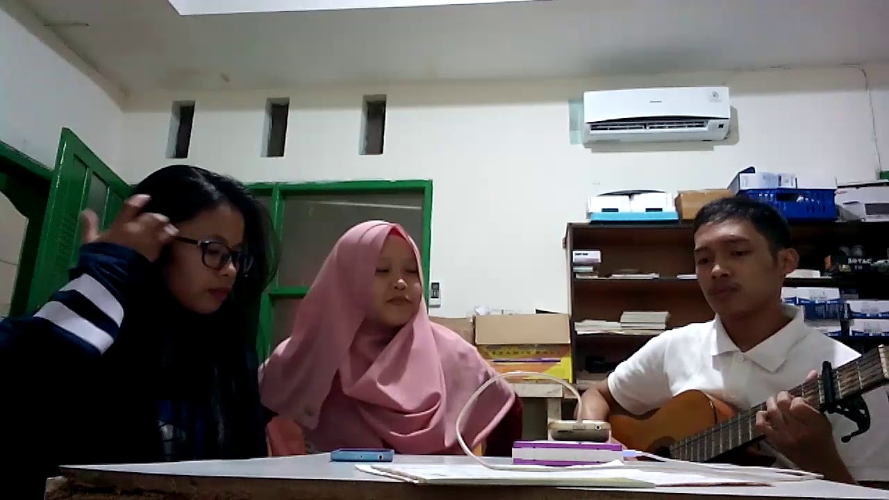 Sahabat jadi cinta_cover by rismawati, lesta, emanuel Sahabat jadi cinta_cover by rismawati, lesta, emanuel