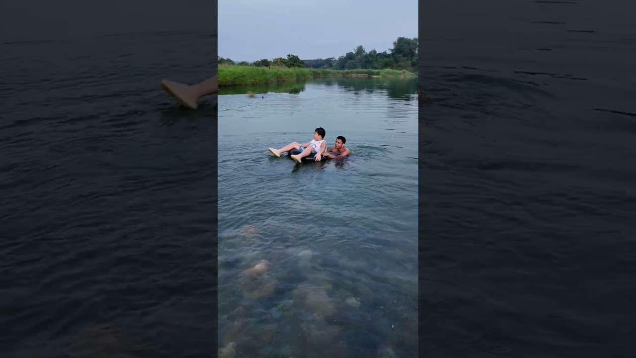 minsan sapat na ang tahimik na gabi, mainit na kape, at konting ngiti. 😊Sulitin ang bawat araw