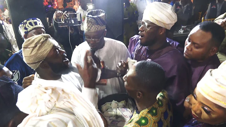 LOVELY MOMENT: YORUBA ACTORS BUGGYDOWN WITH ADEWALE AYUBA AS HE PERFORM ON STAGE