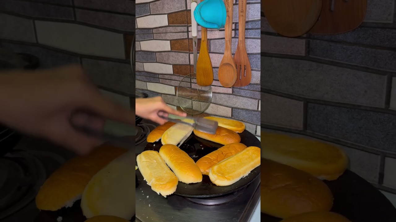 Halal sausages sandwiches 🫠