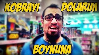 Kobrayı dolarım boynuna Resimi