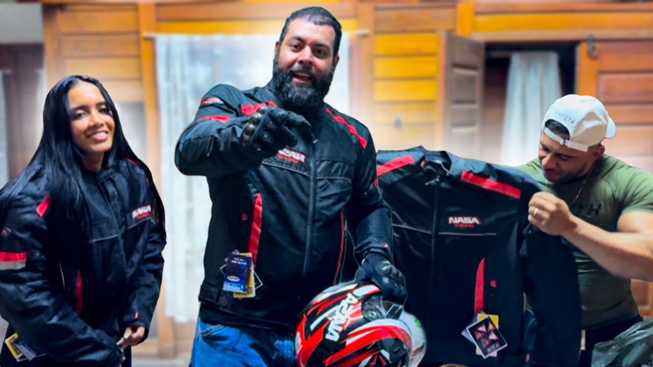 XUCRÃO RECEBE PRESENTE INESPERADO DE UM MOTOBOY