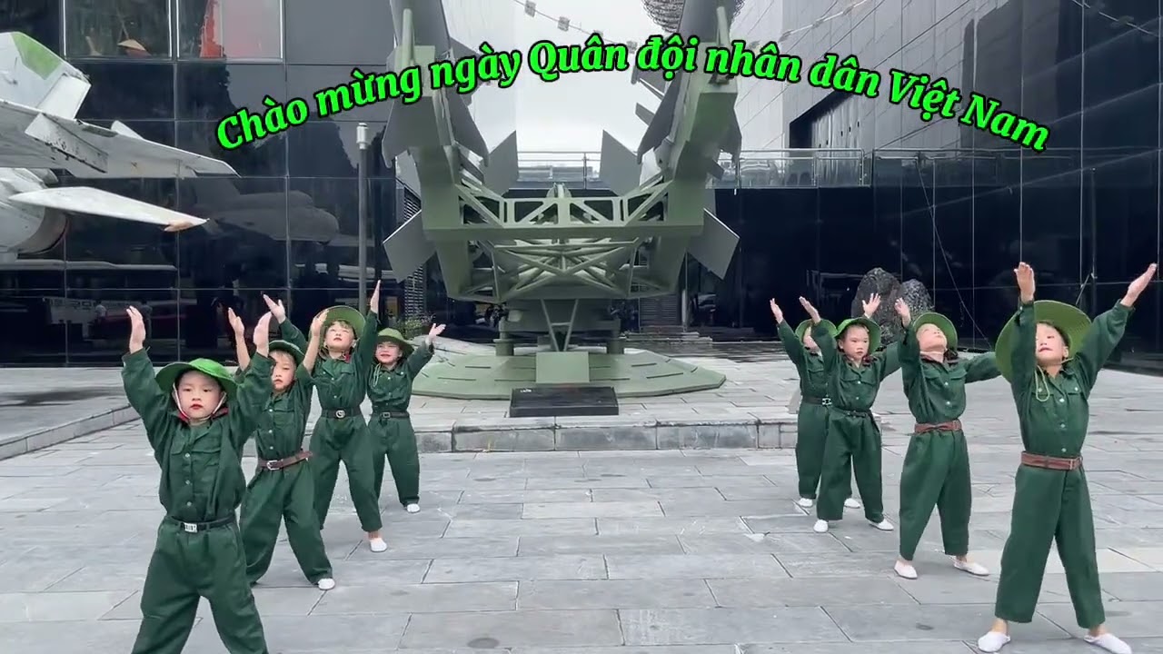 Hạ Long. QN 08/11/2025