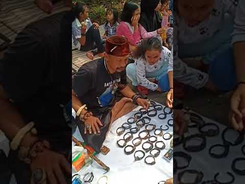 Gelang Akar Bahar Tali Arus Merah Cutting Mlinjo Model Tarik Rp. 36.000. 