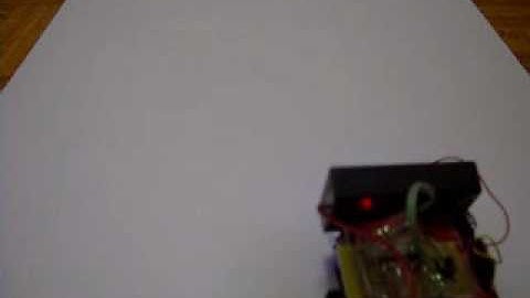 Japanino(Arduino)で見えない線を追うライントレーサを作りました