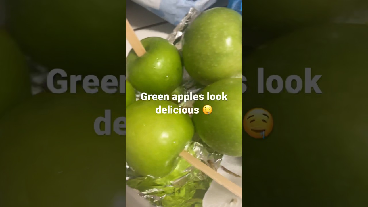 Make some yummy candy apples with me🤤🍏 