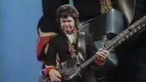 Gary Moore & Phil Lynott- Out in the Fields