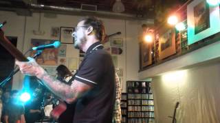 WEEZER PERFORM &quot;THE BRITISH ARE COMING&quot; LIVE AT FINGERPRINTS RECORDS - 10/8/2014
