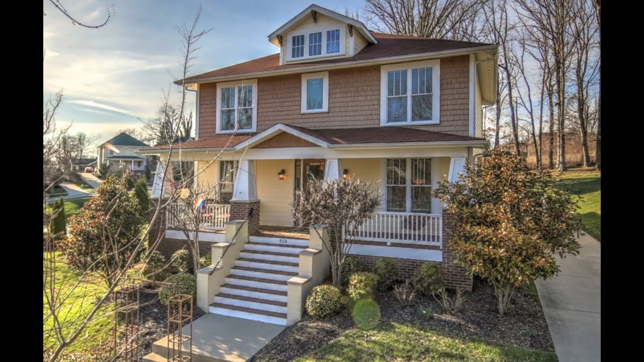 Louisville Area Home For Sale | 910 Artisan Pkwy La Grange, KY 40031