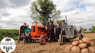 VINTAGE SPUD PLANTING WITH THE FAMILY | POTATOES 2022
