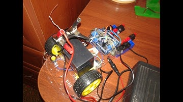 САМОДЕЛКА: РОБОТ СЛЕДУЮЩИЙ ПО ЛИНИИ