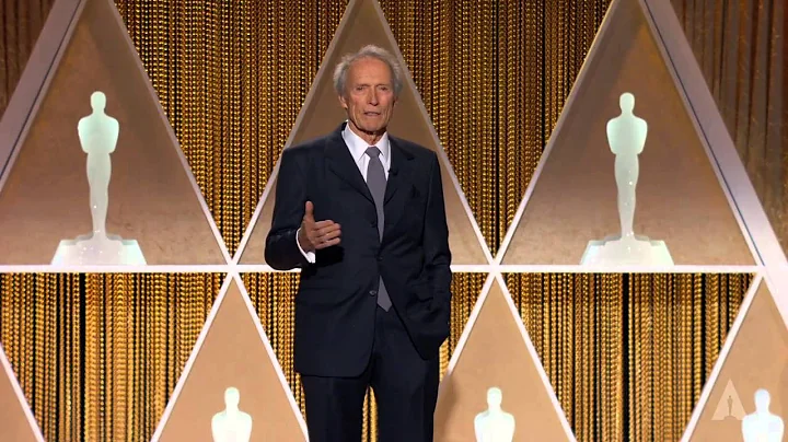 Clint Eastwood honors Maureen OHara at the 2014 Go...