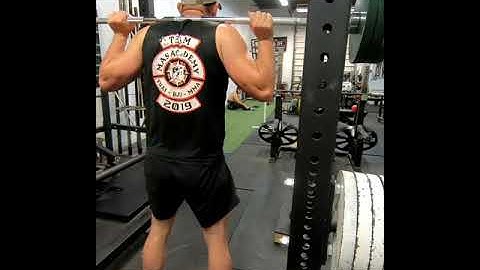 Pause Squats Training 198 LBS / 90 KG #shorts