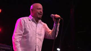 Watch Fabulous Thunderbirds Rock This Place video