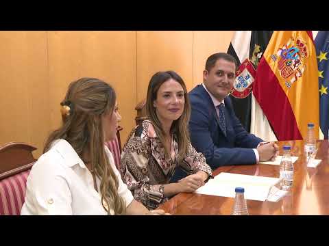 El nuevo Ejecutivo se reúne en su primer Consejo de Gobierno