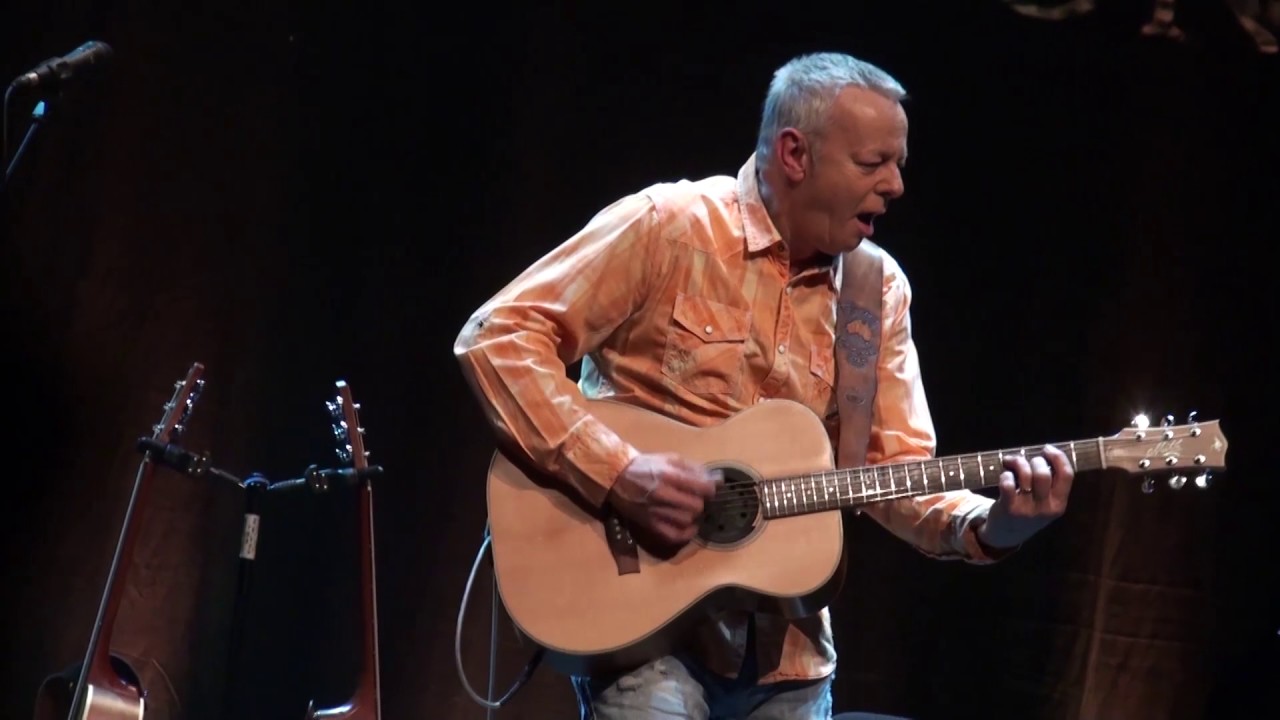 TOMMY EMMANUEL ENDLESS ROAD GLASGOW ROYAL CONCERT HALL 23 JANDUARY