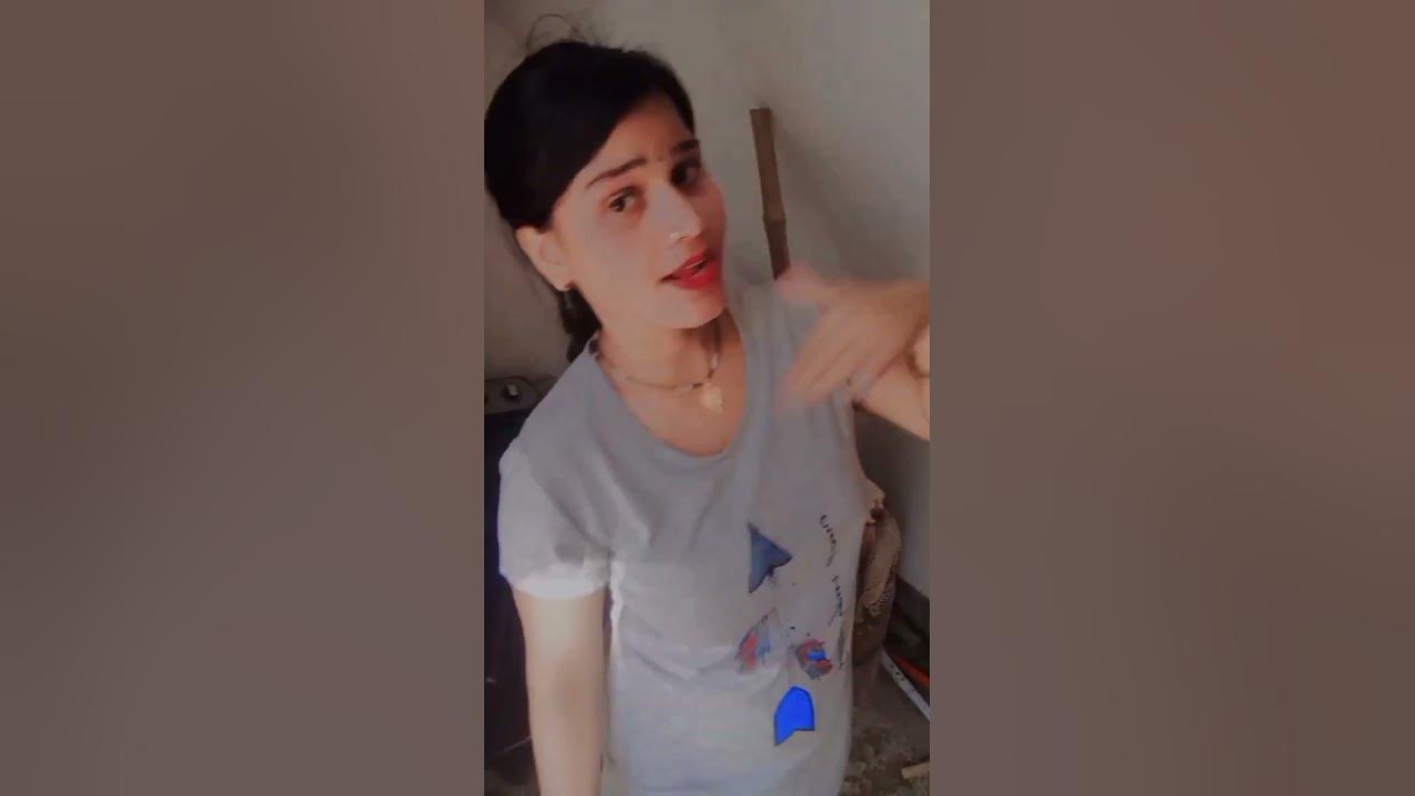 dekhne-walon-ne-kya-kya-dekha-hoga-mera-dawa-hai-ki-tujhsa-nahin-dekha