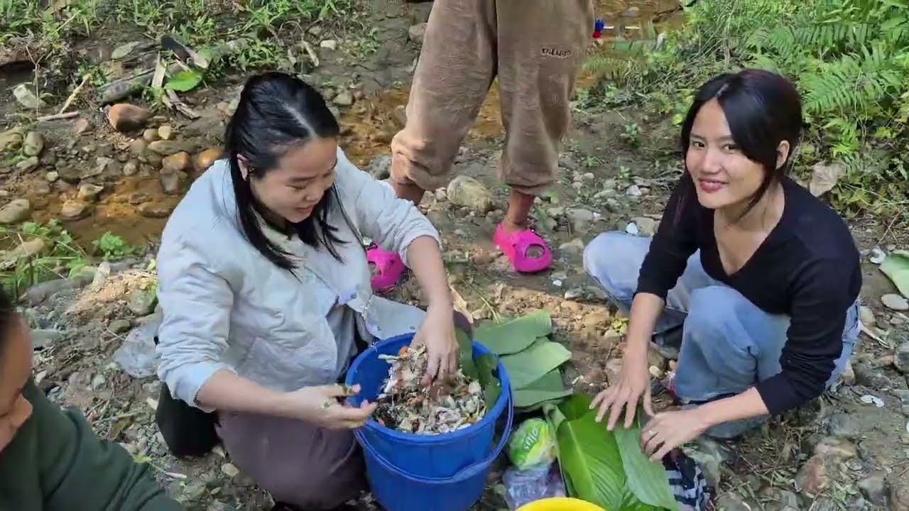 New year first biki family picnic.🤗