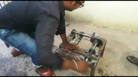Gearless transmission system using elbow
