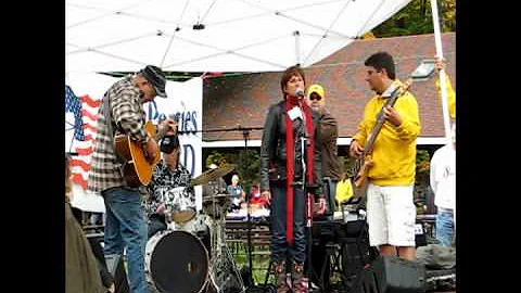 Tea'ing up for 2012:  Chip Murray & Kim Barron Per...