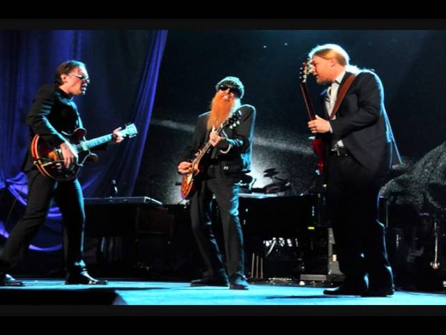 Bonamassa, Gibbons, Trucks and Hill Going Down - YouTube