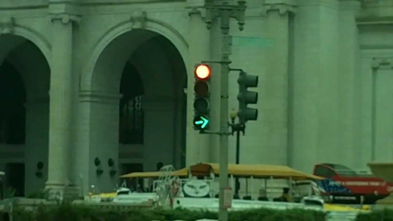 Green traffic light, green arrow: rules, features Green traffic light, green arrow: rules, features
