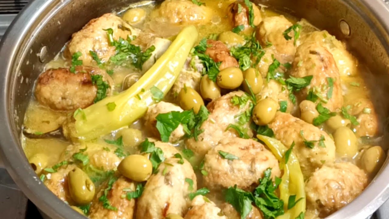 بنصف صدر دجاج و1كلغ بسباس عملتلكم دولمة البسباس بنتها خيالية وتعطيكم كمية كبيرة