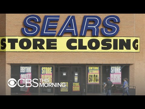 Former Sears exec says retailer has been on "death spiral" for decade