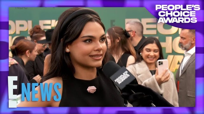 Ariana Greenblatt S Mom Adorably Crashes Her 2024 People S Choice Awards Interview