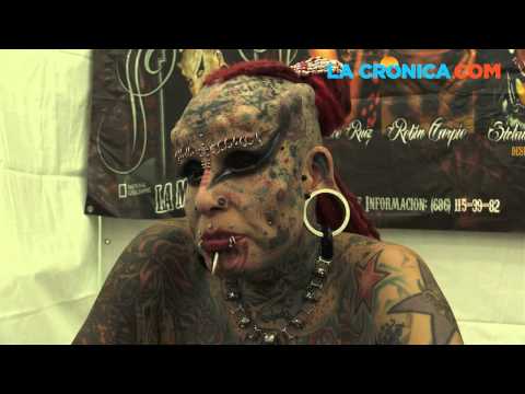 Abogada y Vampiro o la mujer mas tatuada