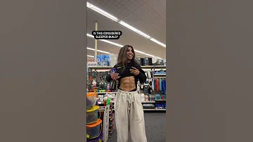 Muscular Arab Girl Shows Off Her Abs In Walmart Sleeper Build Amberlina Argubie 