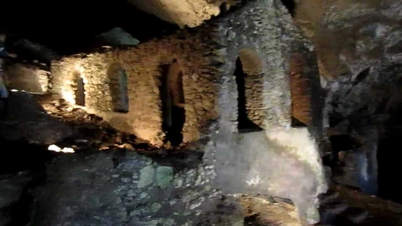 Grotta Di San Michele Arcangelo Olevano Sul Tusciano