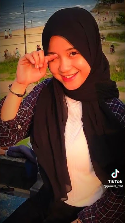 story wa cewek cantik