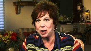 Vicki Lawrence on how she met Carol Burnett  EMMYTVLEGENDS.ORG