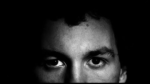 Agitator - Alla som jag kände dom försvann så jävla snabbt (Officiell video)