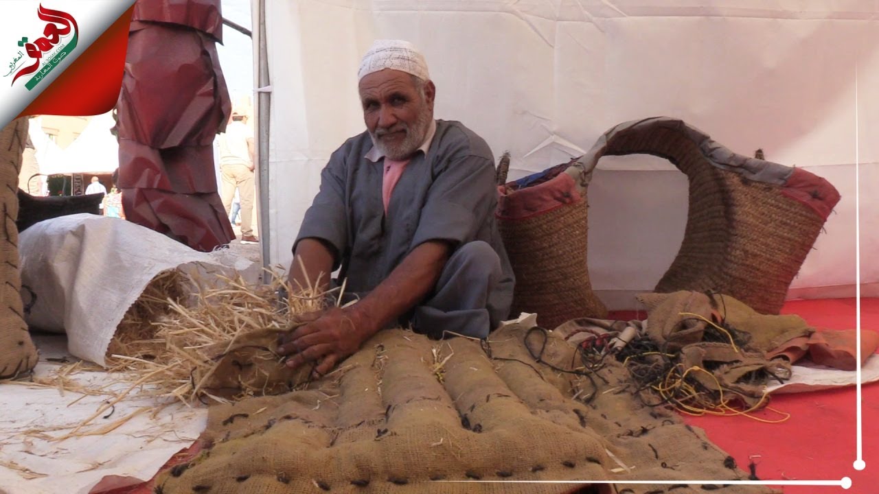 لم يستعمل قَطُّ في حياته الهاتف ووسيلة نقل حديثة.. تعرف على قصة أقدم صانع البَرادِع بسوس