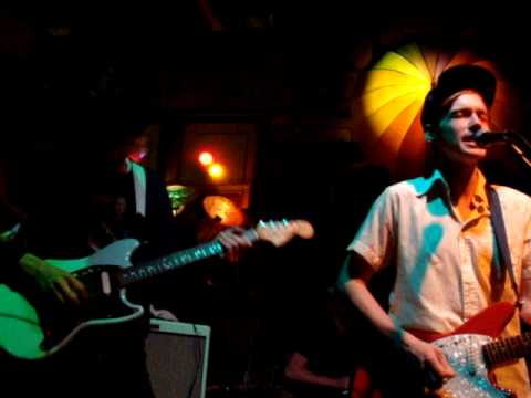 Mira Psycho Rainbow Live en YouTube Mira Psycho Rainbow Live en YouTube