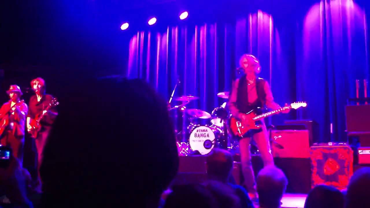 Lenny Kaye (with Patti Smith) camera iphone 8 plus apk