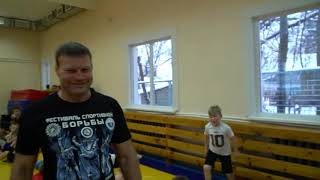 видео: Мастер класс призера Олимпийских Игр в Сиднее А.Ю. Глушкова в школе борьбы в Сходне 06.12.2018 картинка: Мастер класс призера Олимпийских Игр в Сиднее А.Ю. Глушкова в школе борьбы в Сходне 06.12.2018