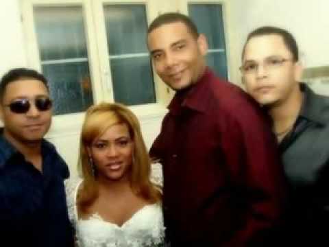 Hoja En Blanco - Monchy y Alexandra video by Vida