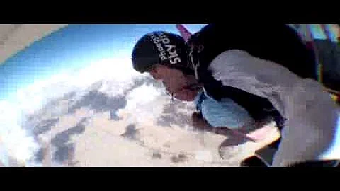 Lester Potts Goes Skydiving at 95