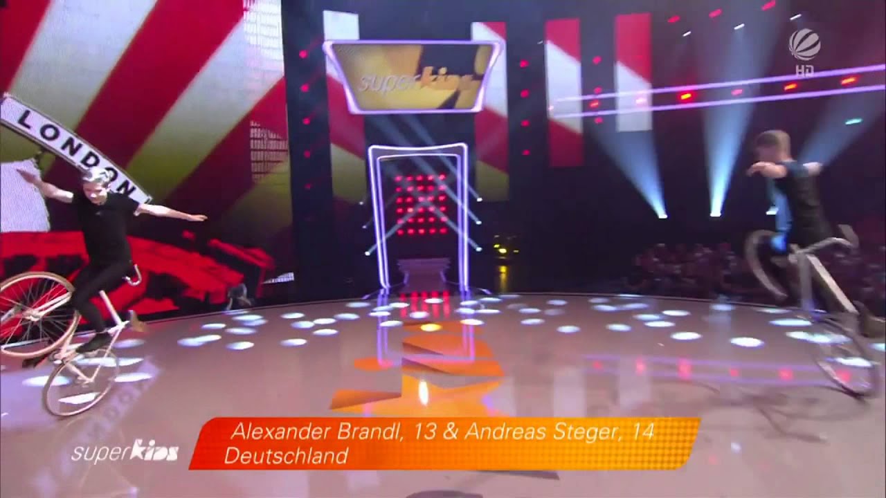 Awesome bike acrobatics /// Kunstrad | Alexander Brandl & Andreas Steger | Superkids