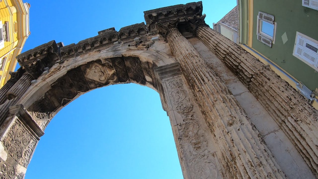 Arch of the Sergii Ancient Roman Triumphal Arch Pula Pola Croatia 2021