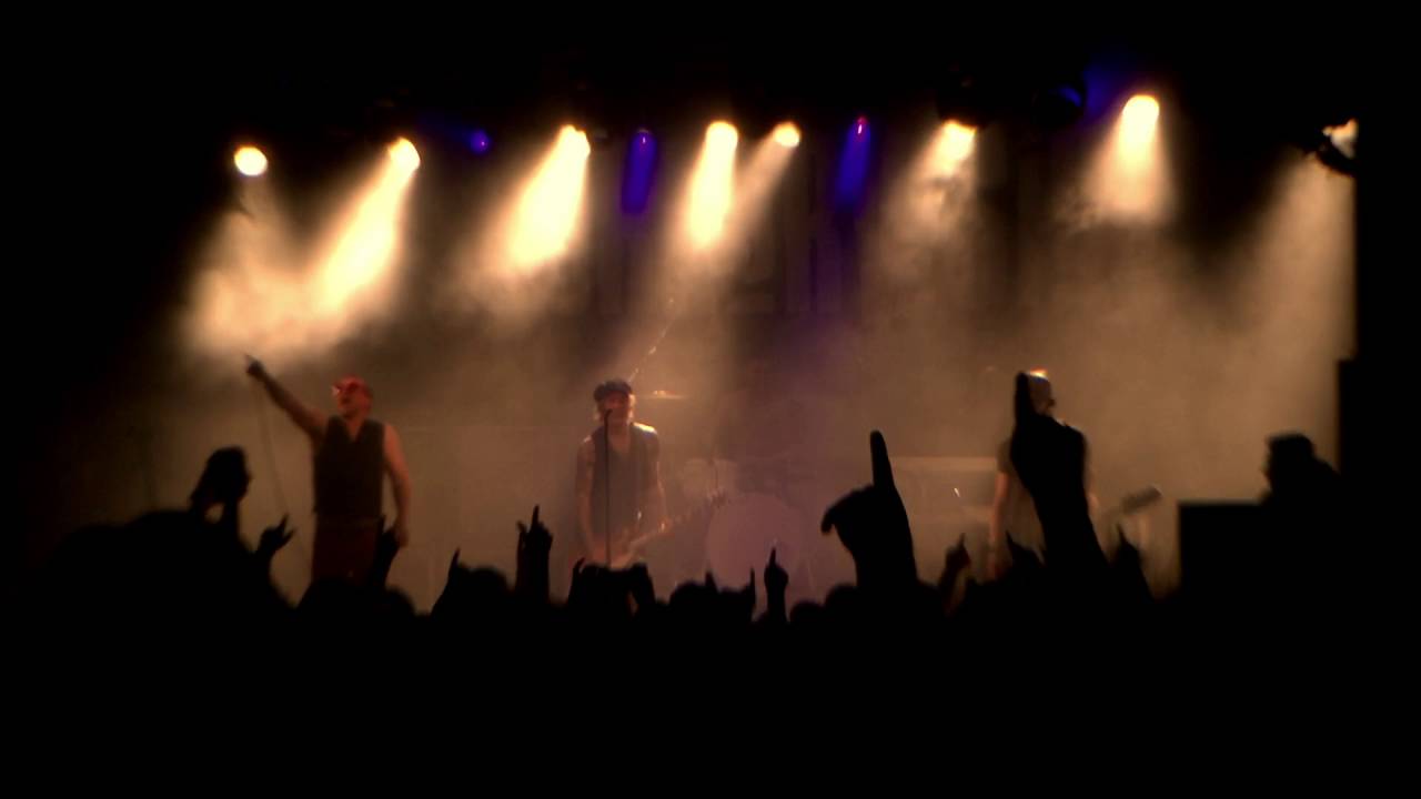 Terrorvision Tequila (live at Holmfirth Picturedome 28/5/2016) YouTube