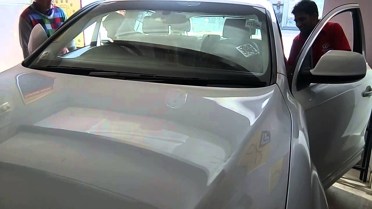 Audi q7 replace the windshield - YouTube