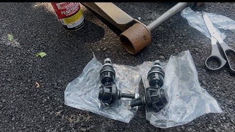 08 Mazda 3 rear sway bar links replacement.