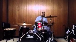 MIKE Playing to Fred Hammond ' Bread of Heaven'